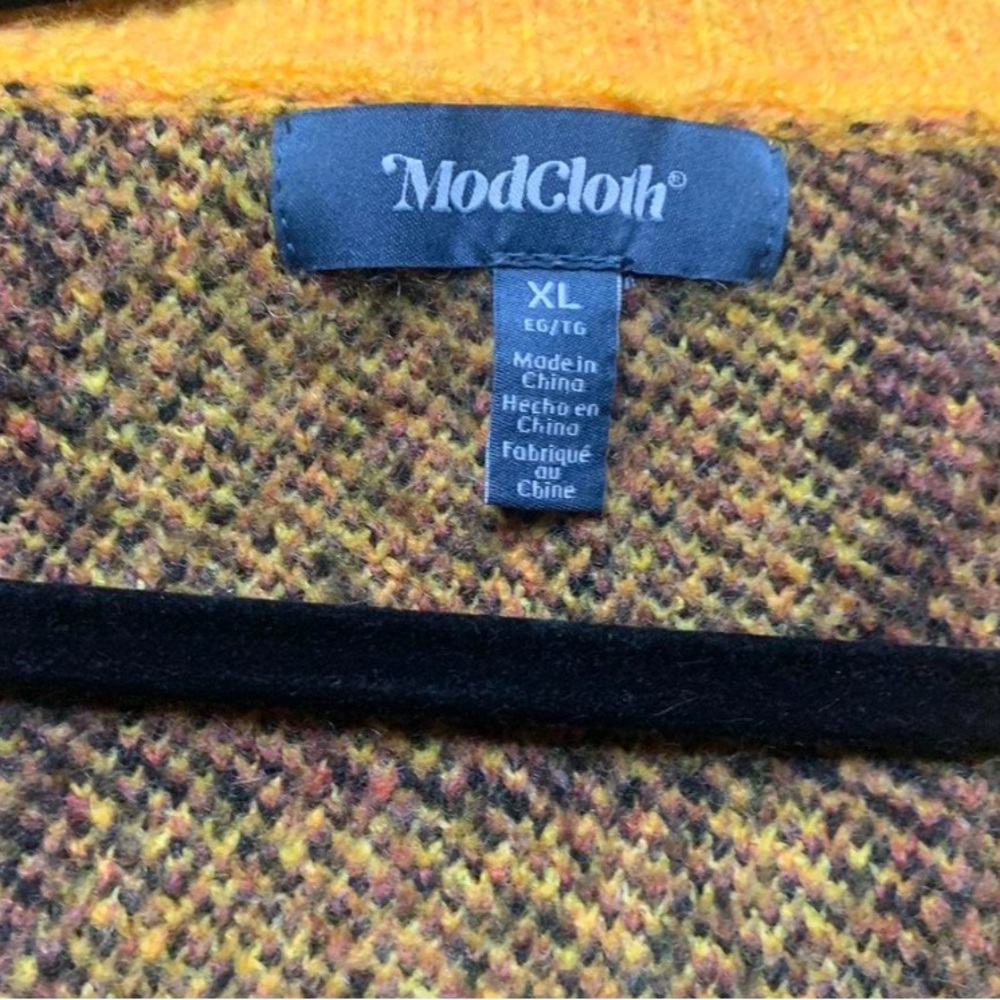 Modcloth Already Checked In Pullover Sweater Yell… - image 5